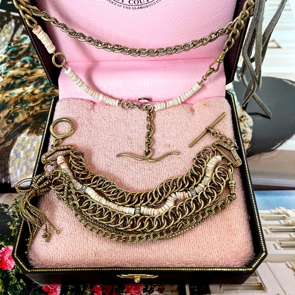 Juicy Couture Gold & shell Jewelry Set, Necklace & Bracelet - Picture 3 of 7